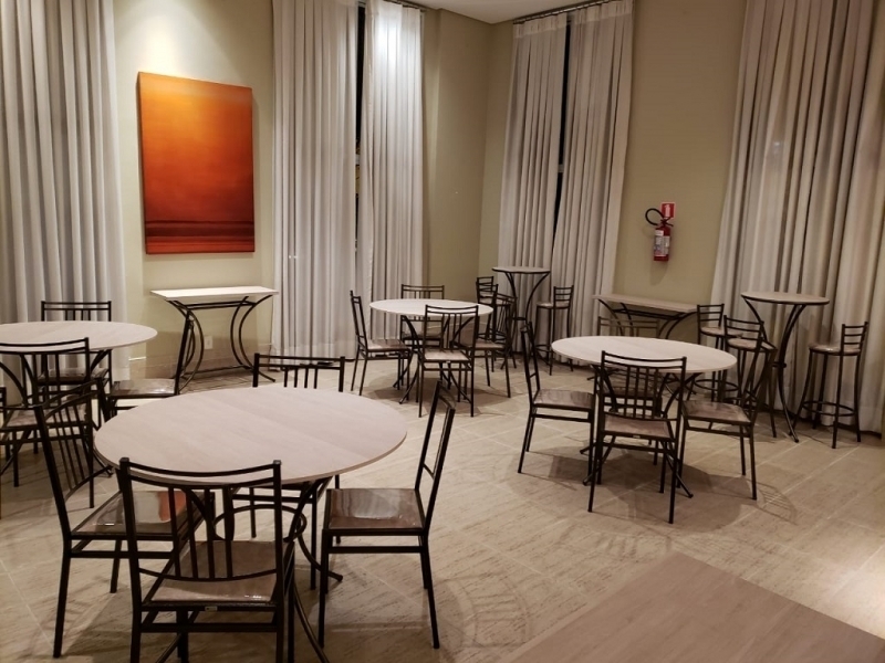 Mesa de Ferro Fixa com tampo MDF Branco A Bela Vista Decorações oferece Mesas de Ferro para Festas, desenvolvidas para proporcionar resistência, estabilidade e excelente apresentação em eventos, buffets, casamentos, aniversários e empresas de locação.
