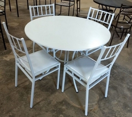 Mesa de Ferro Fixa com tampo MDF Branco